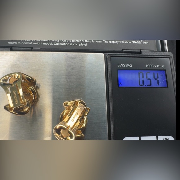 CHRISTIAN DIOR Vintage 1970's style Gold Tone Chain Clip On Huggie Earrings - Picture 7 of 8